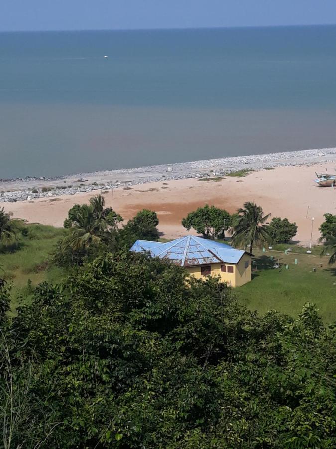 Abuesi Beach Resort Sekondi-Takoradi Exterior photo