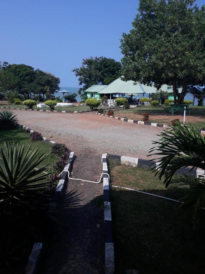 Abuesi Beach Resort Sekondi-Takoradi Exterior photo
